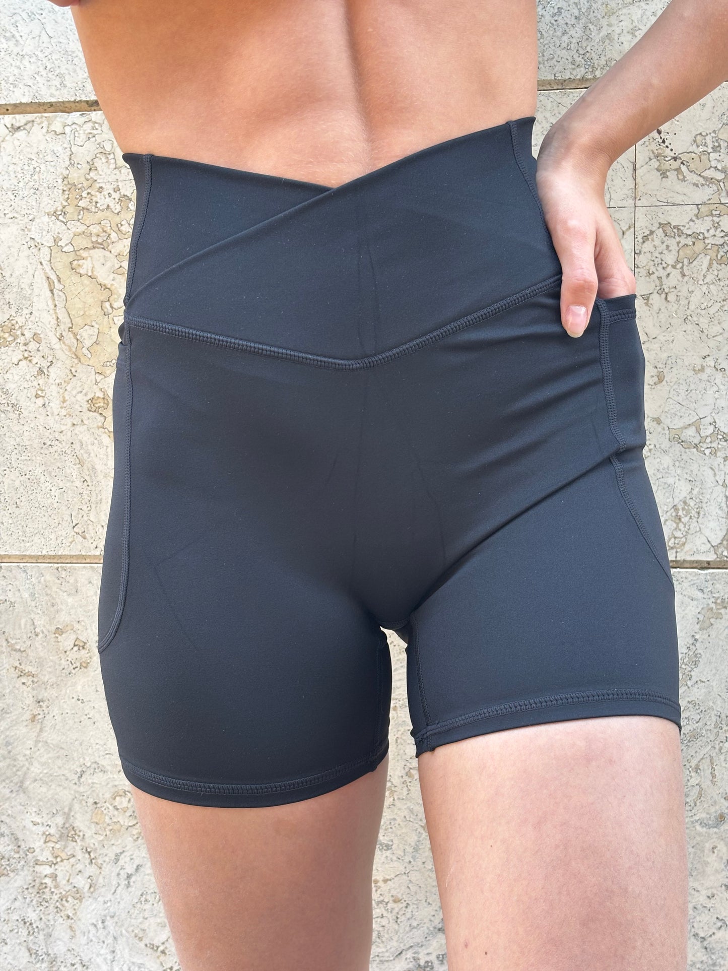 Shorts “Total Black”